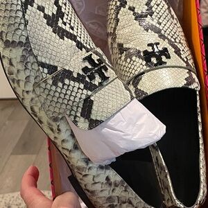 Tory Burch Mint Green and Cream Snake Print Loafers